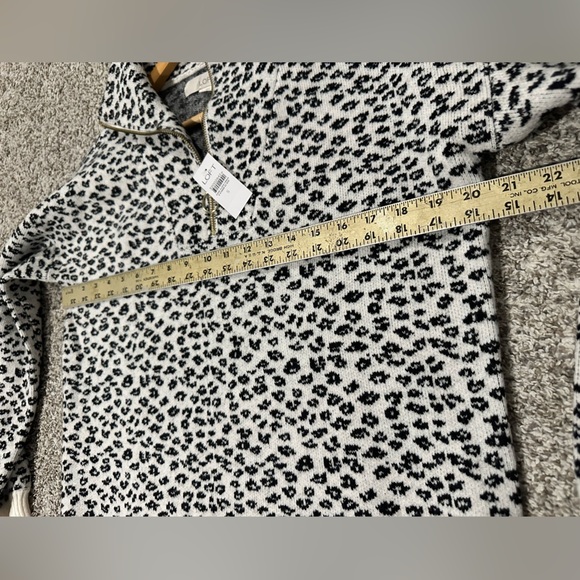 The Loft Black and White Cheetah Half Zip Collared Sweater Small - Picture 8 of 11